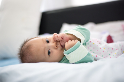 25 Nama Bayi Laki Laki Bermakna Penyembuh Kumparan Com