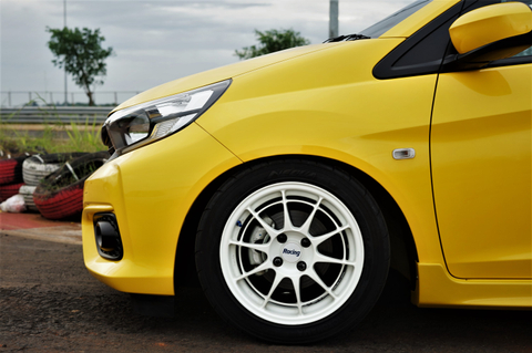 Wajib Tahu Istilah Pcd Pada Velg Mobil Kumparan Com