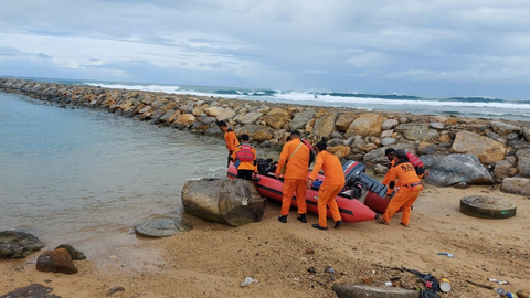 Tiga Remaja Terseret Ombak di Pantai Jilbab Aceh Barat Daya, 2 Masih Hilang