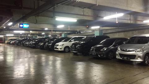 Mau Jago Parkir Mobil Di Area Sempit Ini Jurusnya Kumparan Com