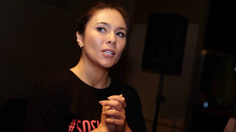 Wulan Guritno Ungkap Nasib Film Jakarta Vs Everybody Kumparan Com