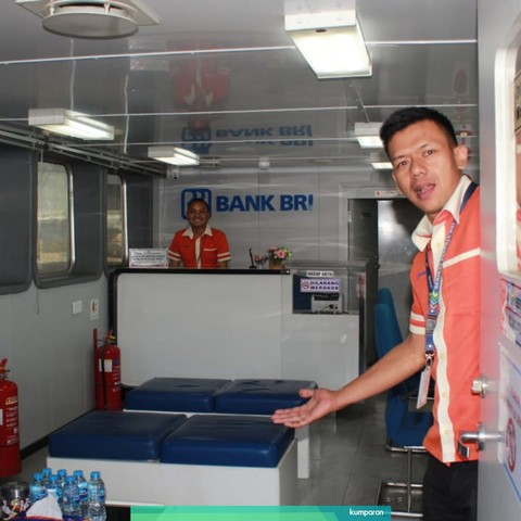 Ketahui Jam Operasional Bank Saat Ramadhan Di Tengah Pandemi Virus Corona Kumparan Com