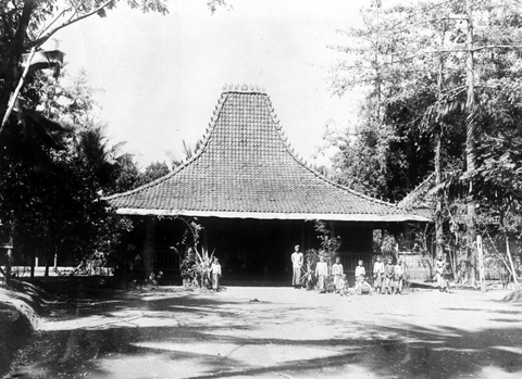 Joglo Rumah Adat Jawa Tengah Tempat Para Bangsawan Terdahulu Tinggal Kumparan Com