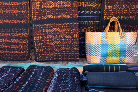 UMKM pembuat kain dan tas asal Indonesia  Foto: Dok. Kemenparekraf