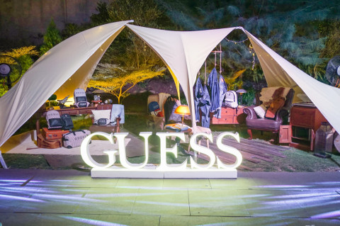 Guess Men Camp 2019, Kenalkan Koleksi Terbaru Denim dan Tas Untuk Pria |  kumparan.com