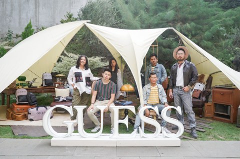 Guess Men Camp 2019, Kenalkan Koleksi Terbaru Denim dan Tas Untuk Pria |  kumparan.com