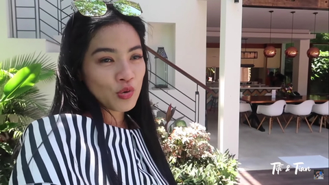 Melihat Vila Titi Kamal Christian Sugiono Di Bali Yang Mewah Dan Instagramable Kumparan Com<script async src=