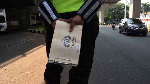 Sanksi Tilang Ganjil Genap Mulai Berlaku Hari Ini