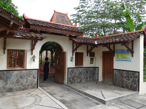 Mengenal 5 Rumah Adat Jawa Tengah Yang Unik Dan Penuh Makna Kumparan Com