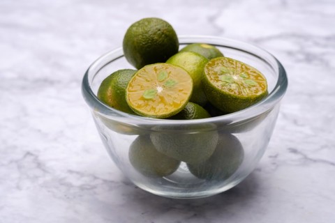 6 Buah Yang Ampasnya Bisa Dijadikan Masker Wajah Kumparan Com