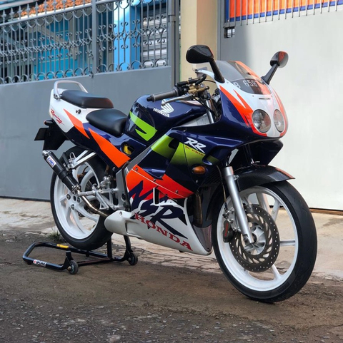 Nostalgia Honda Nsr 150 Motor 2 Tak Yang Harga Pasarannya Rp 70 Jutaan Kumparan Com
