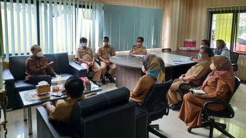 Aksi Dirjen Dukcapil Nyamar Jadi Pemohon Akta di Bogor, Ternyata Banyak Syarat (2)