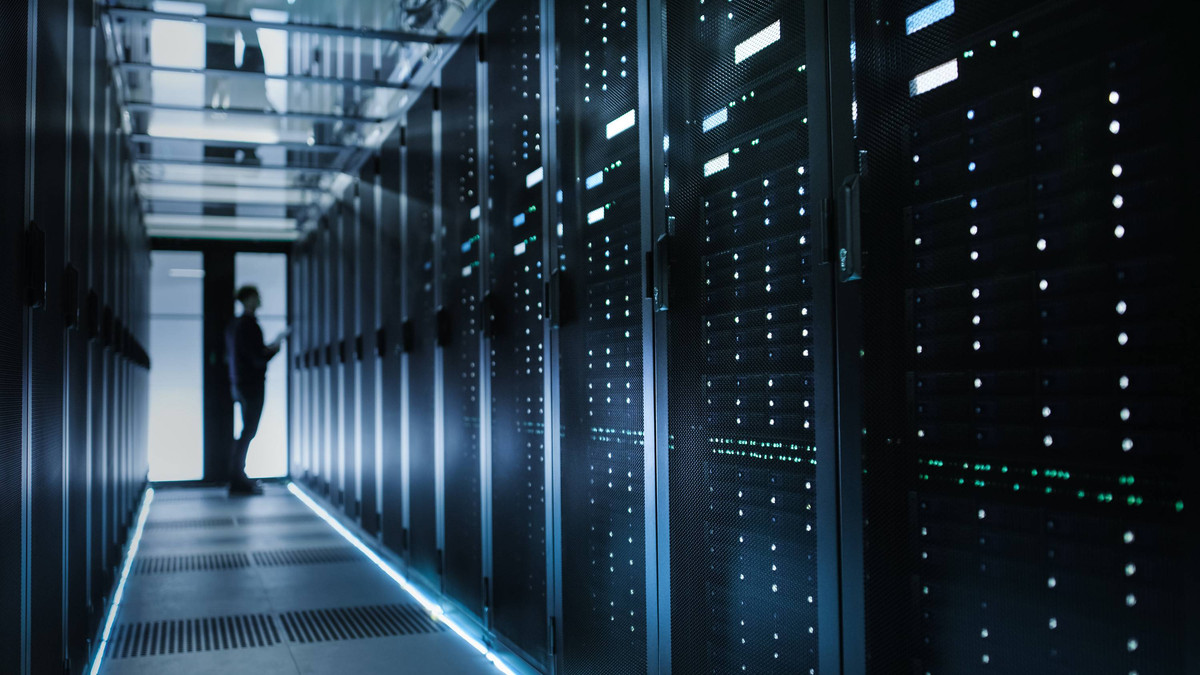 Komdigi tuturkan Kapasitas Data Center Indonesia Masih Kalah dari Malaysia