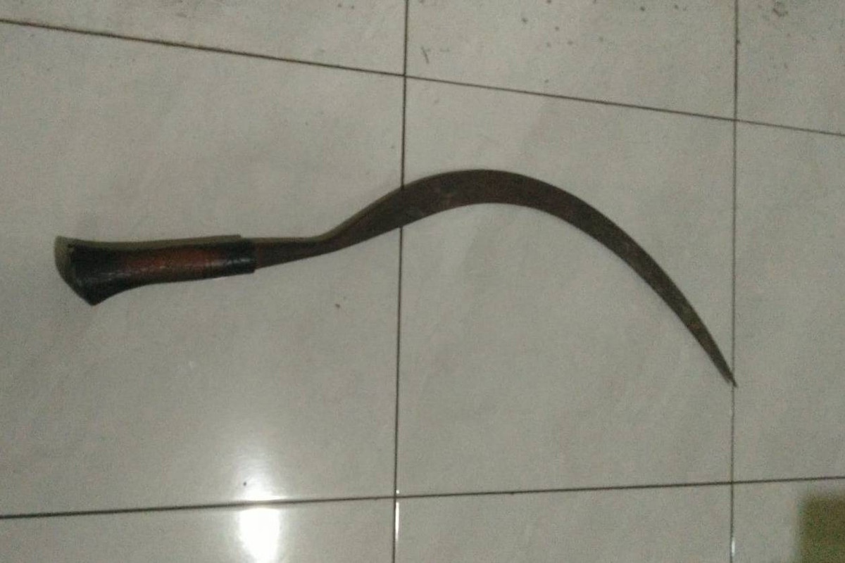 Ngamuk Bawa Celurit di Tangerang, Pemuda Mabuk Rusak Pagar Warga