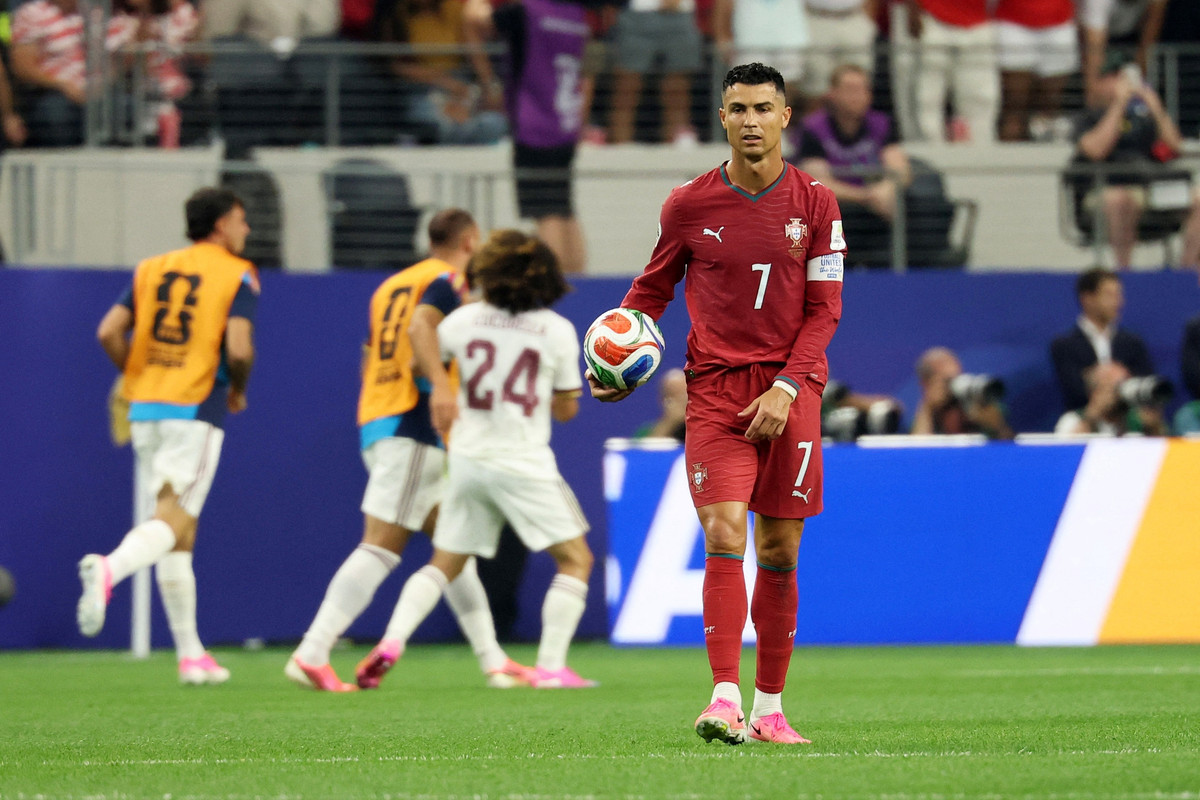 Ronaldo Desak Sanksi Seumur Hidup Ejek Jota