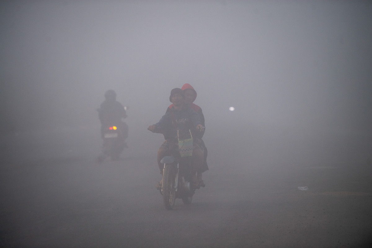 Kabut Asap Selimuti 14 Kabupaten di Sumut, Jarak Pandang Terbatas
