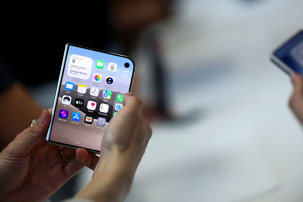 Sindir iPhone Lipat, Trio Pabrikan Ponsel Bersatu
