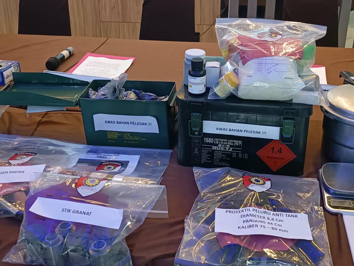 Warga Bandung Barat Terlibat Grup True Crime Bahas Aksi Teror Bom