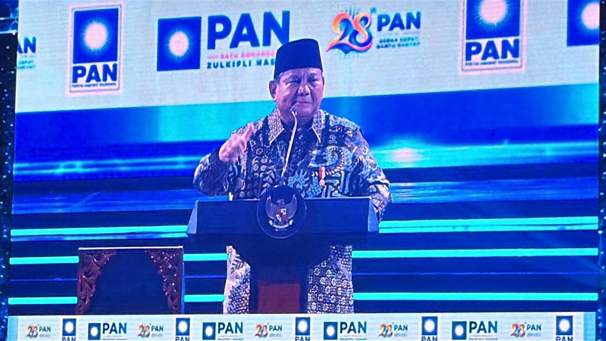 Goyang Prabowo di HUT PAN