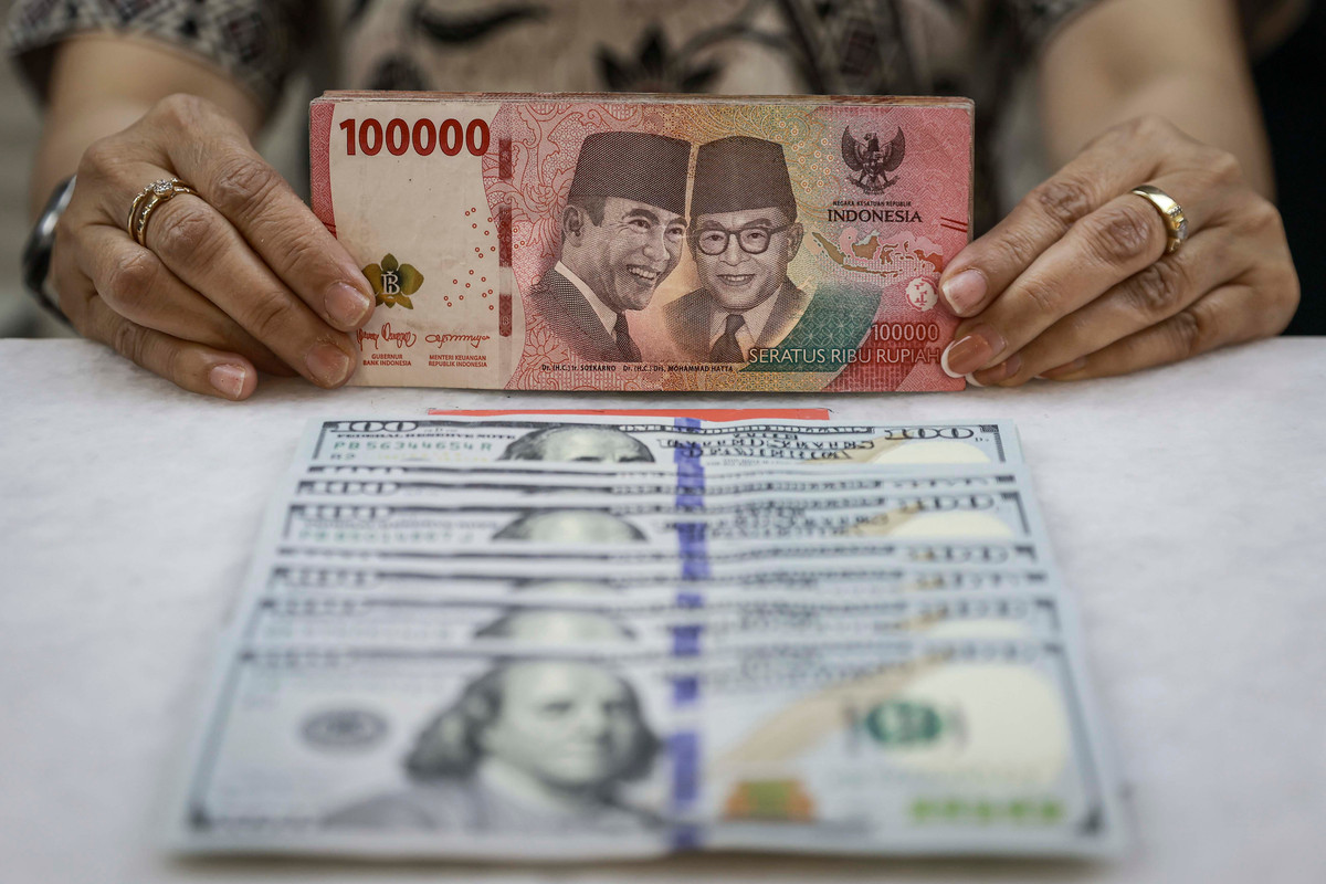 Rupiah diperkirakan Melemah Awal Pekan Depan, Ini Faktor Pemicunya