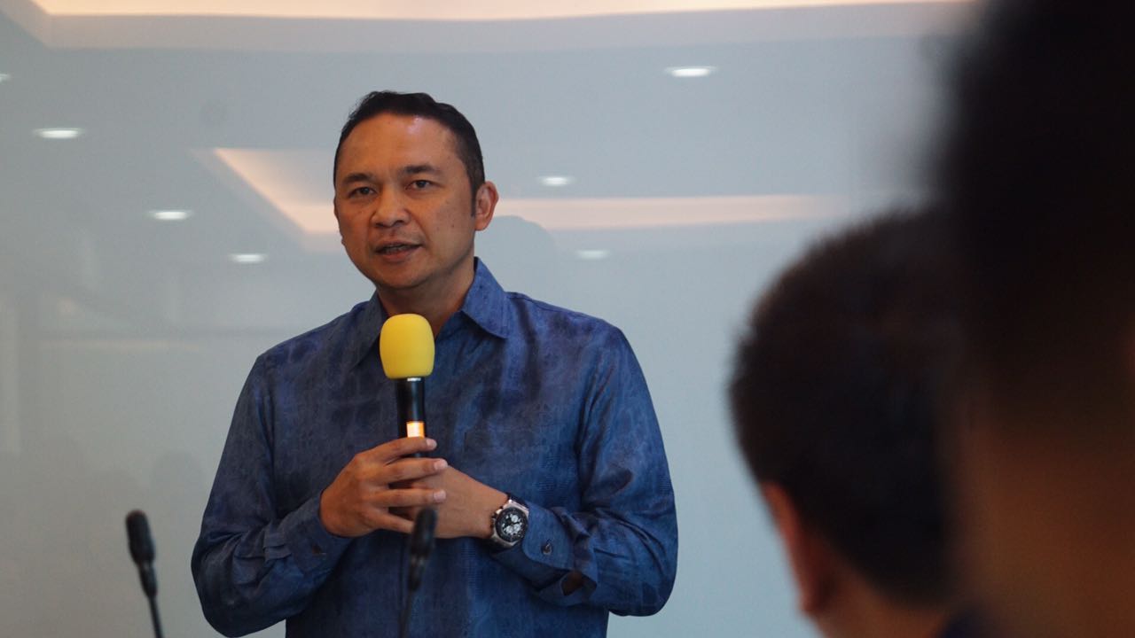 CEO Pelindo III, Ari Askhara