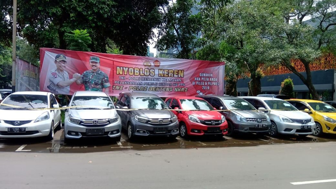 Konferensi Pers kasus Penadahan dan Penggelapan serta kasus Fidusia