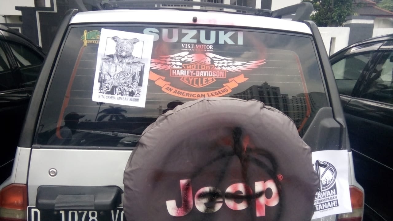 kendaraan korban vandalisme hari buruh Bandung