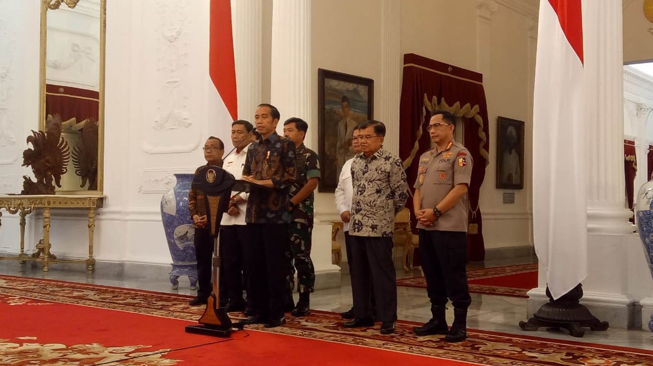 Konpres Presiden Jokowi terkait kondisi pasca pemilu di Istana Merdeka.