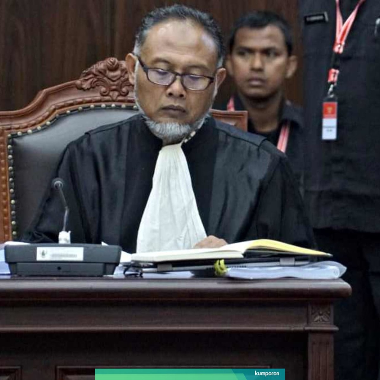 Mahkamah Konstitusi, Tim kuasa hukum BPN, Bambang Widjojanto
