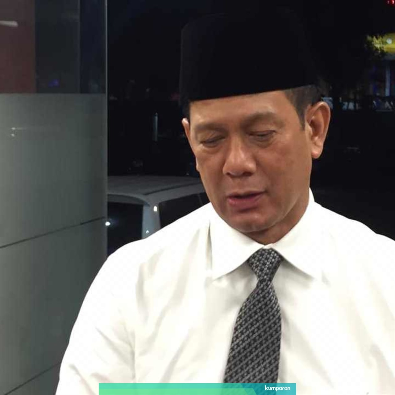 Kepala BNPB Letjen Doni Monardo tiba di Human Remains Transit Lounge Bandara Sorkarno-Hatta, Cengkareng, Tangerang, Minggu (7/7)