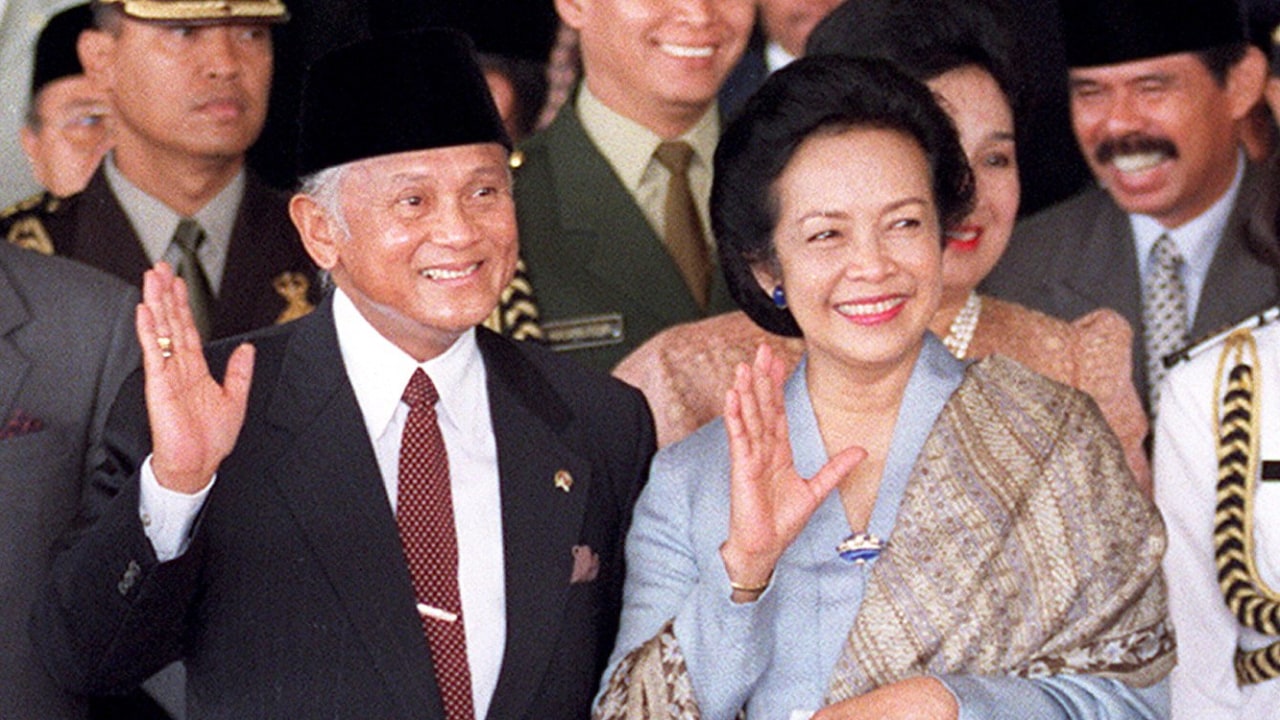Mantan Presiden BJ Habibie, Foto Tahun 1999