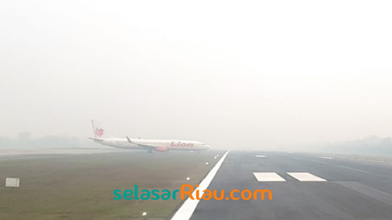 Lion Air Menuju Runway di SKK II .jpg