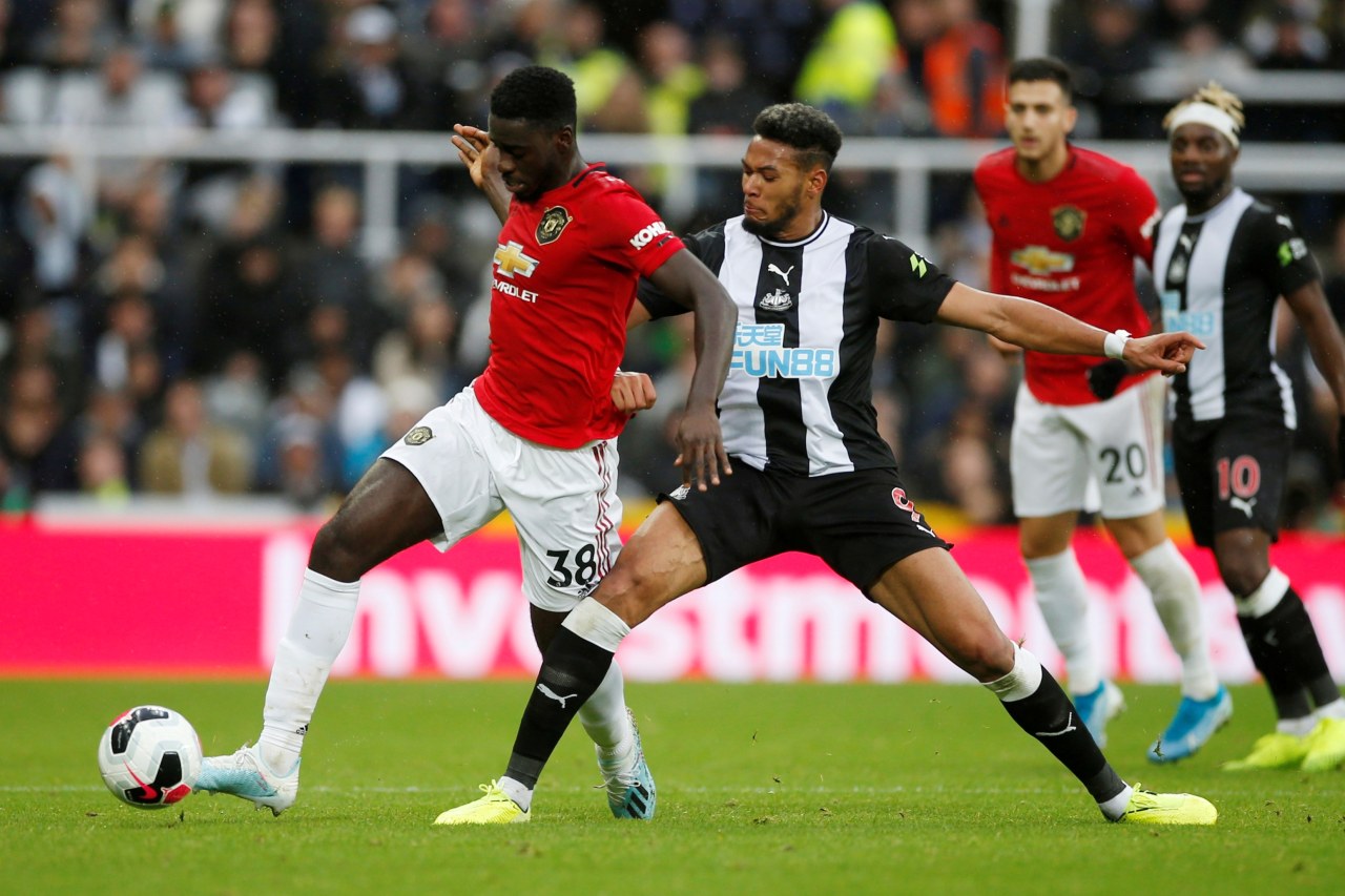 Newcastle United, Manchester United di St James 'Park, Newcastle, Inggris