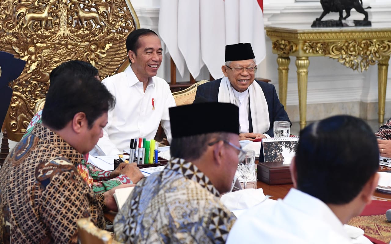 Sidang kabinet paripurna perdana, Jokowi, Ma'ruf Amin