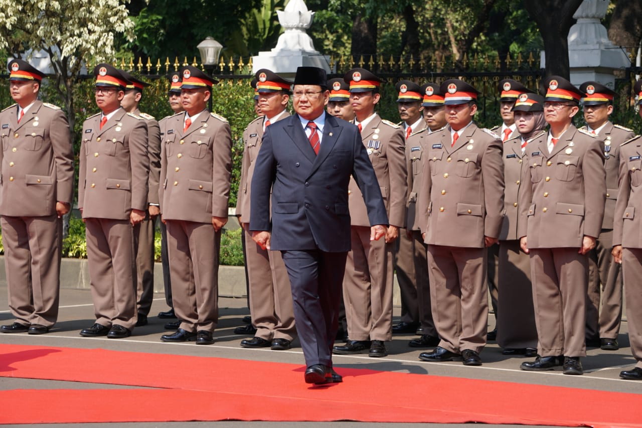 5 Momen Menarik Saat Prabowo Dilantik Jadi Menteri Pertahanan ...