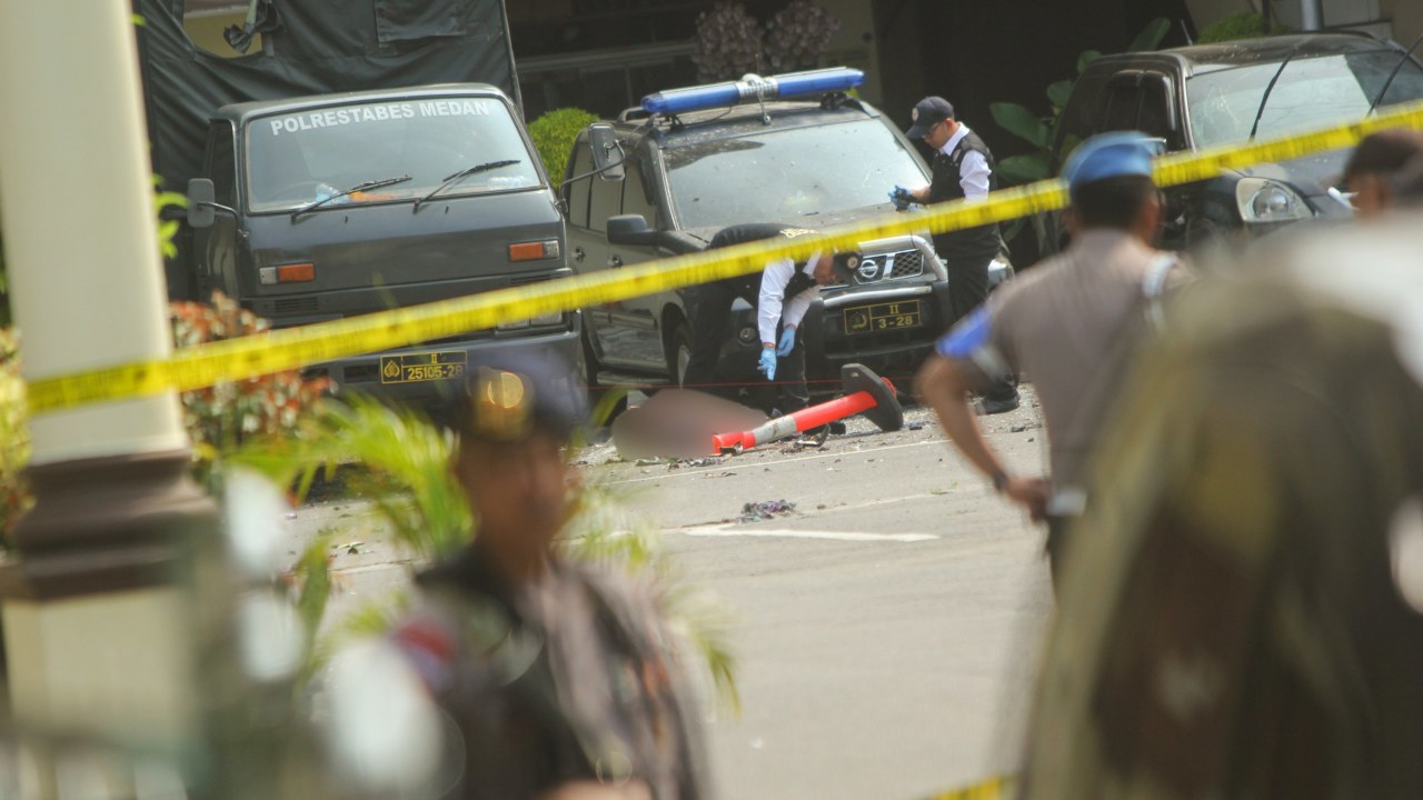 Bom bunuh diri, Polrestabes Medan 