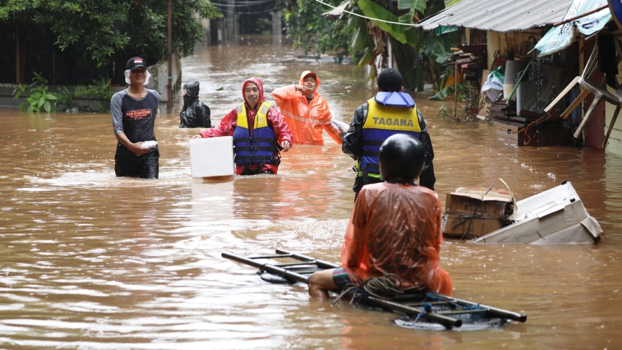 Banjir, Evakuasi warga, Kemang