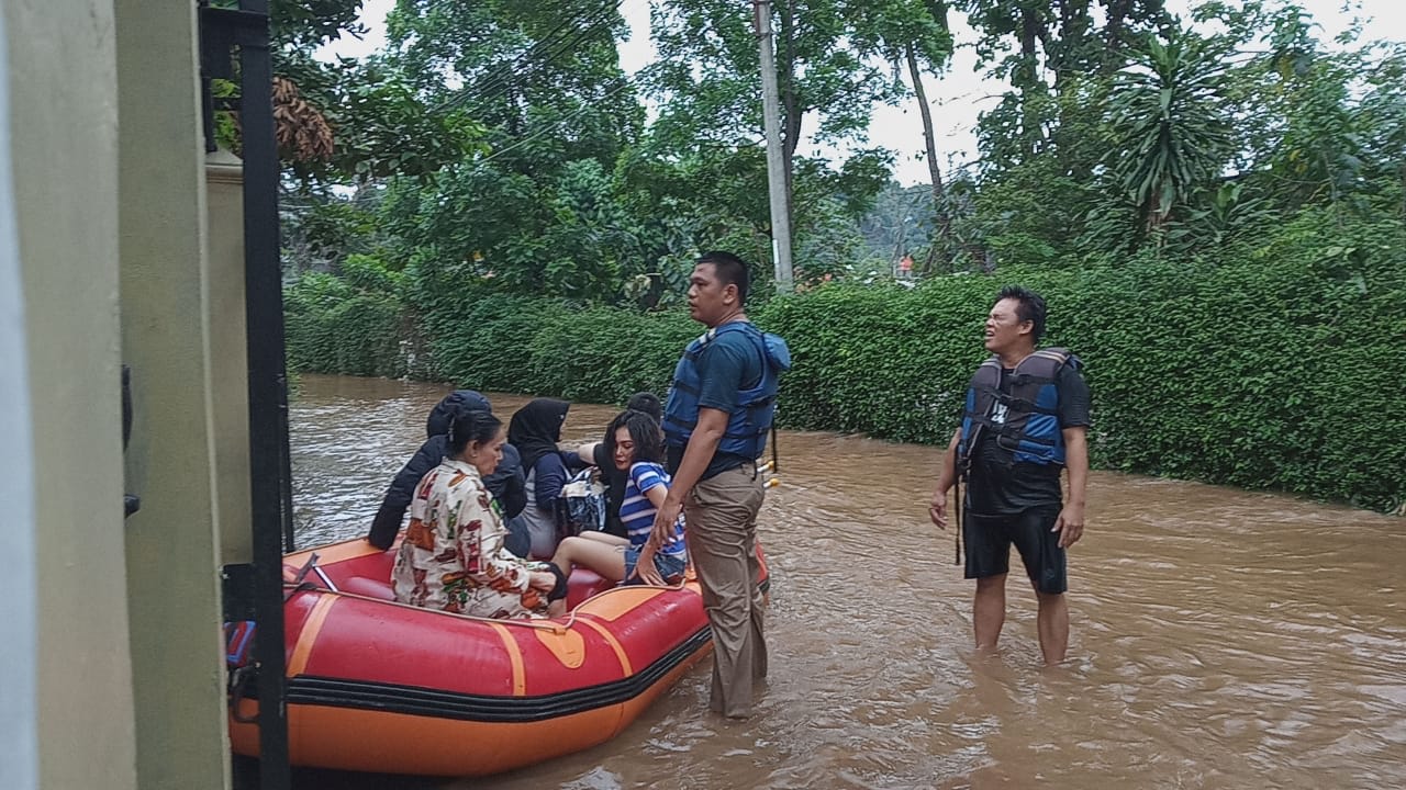 Banjir, Rumah Yuni Shara