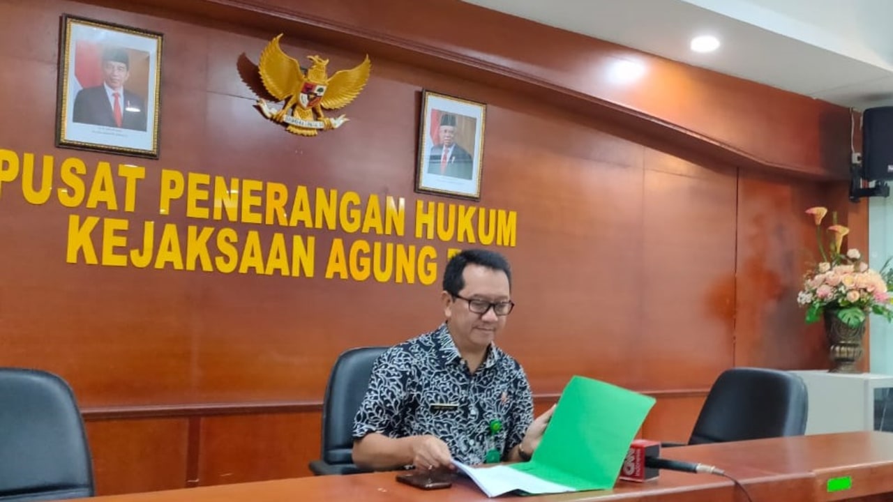 Kapuspenkum Kejaksaan Agung, Hari Setiyono