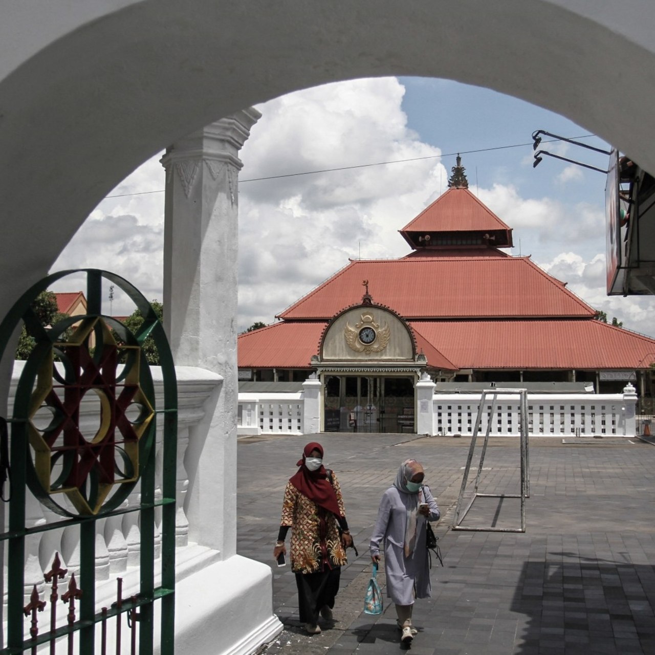 LIPSUS SQR - Masjid Gede Kauman tutup sementara, Yogyakarta