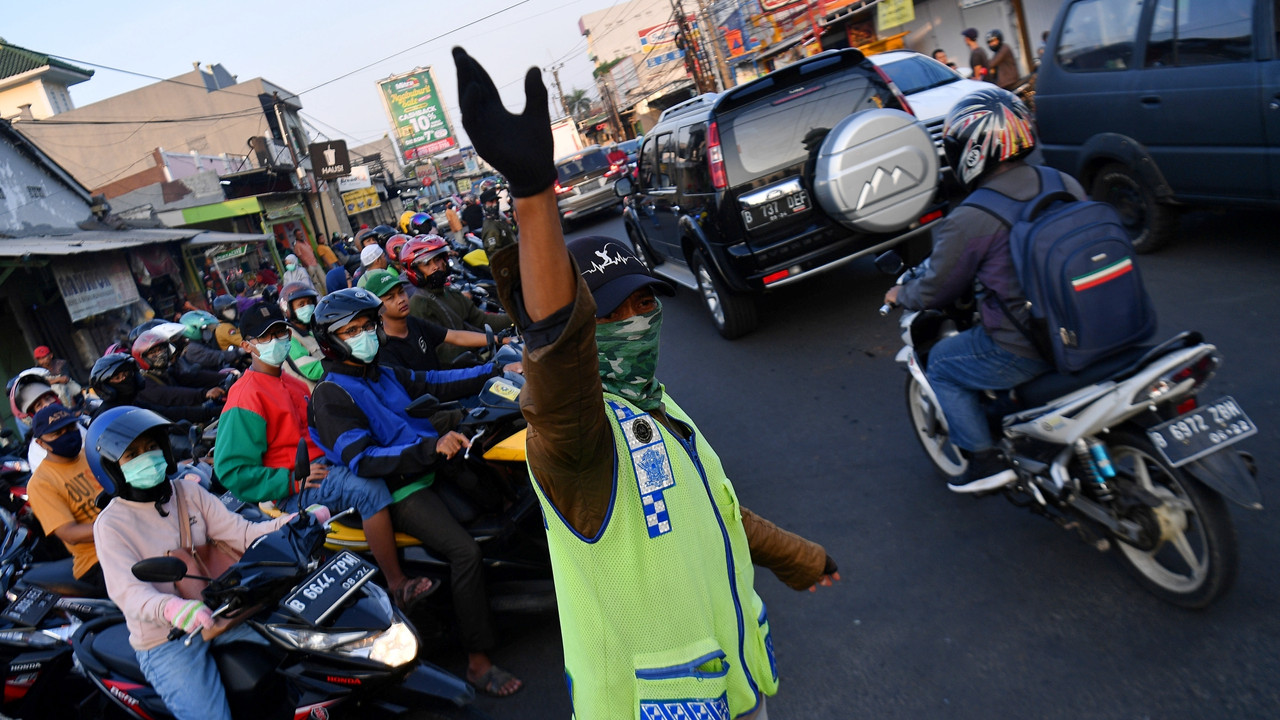 Keramaian lalu lintas di Depok