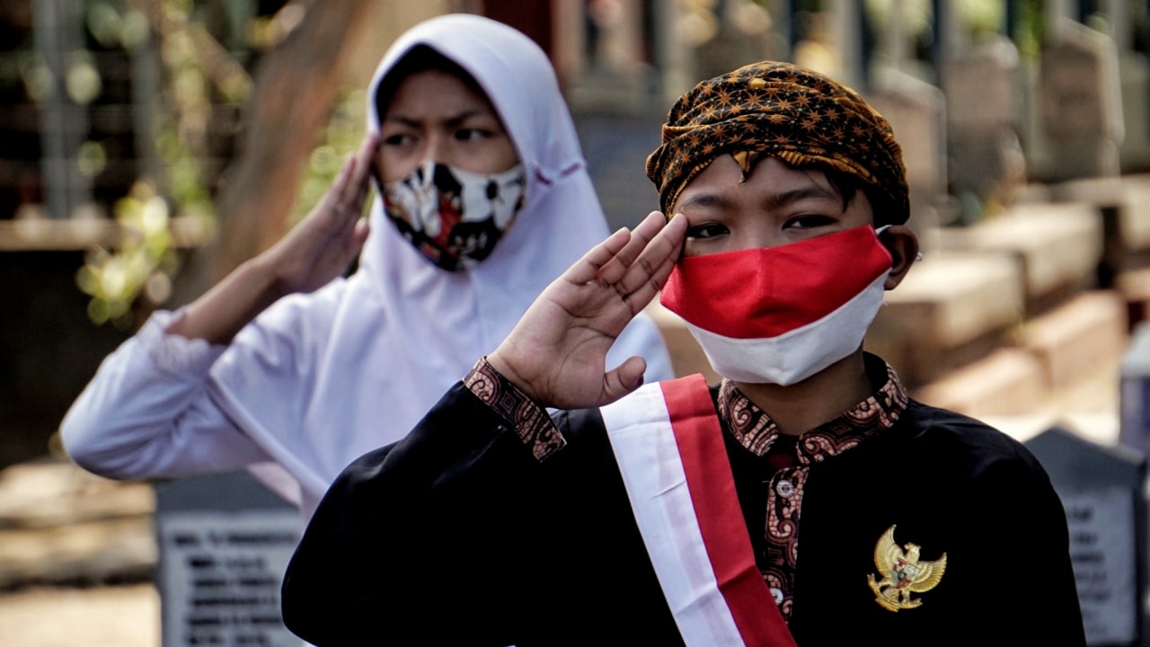 Upacara HUT RI di Makam Perintis Kemerdekaan