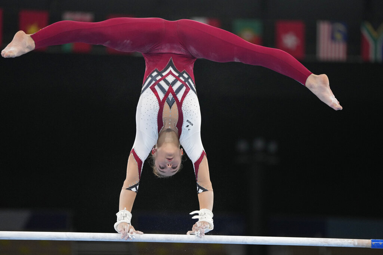 Tim Jerman tak pakai bikini leotard