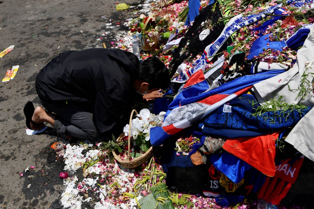 LIPSUS- Tragedi Kanjuruhan- Belasungkawa Stadion Kanjuruhan