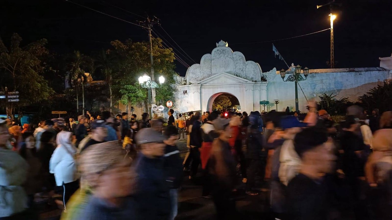 Suasana malam satu Suro di Yogyakarta