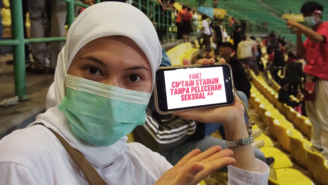 Stop Pelecehan Seksual di Stadion