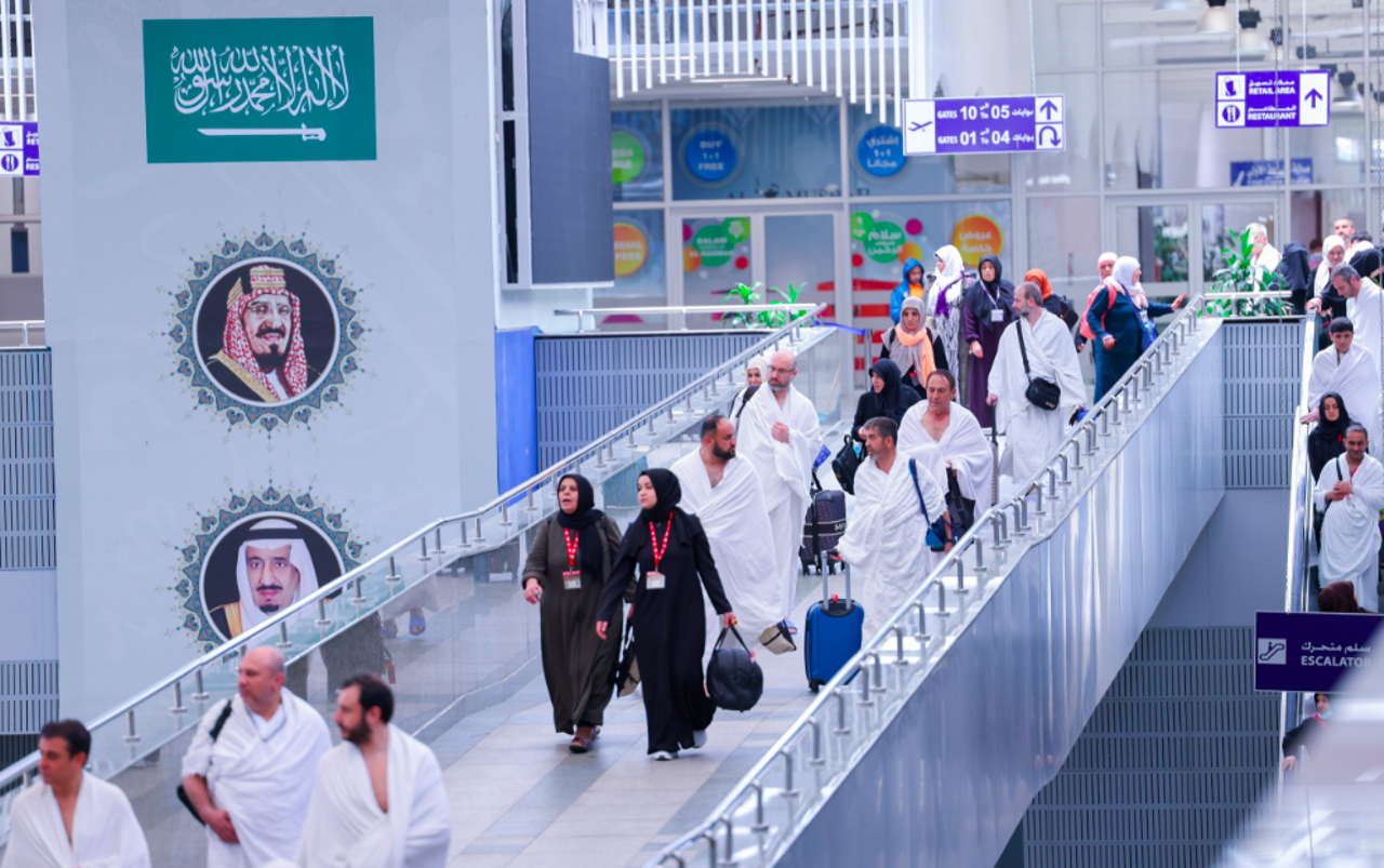 Jemaah Umrah di Bandara Jeddah