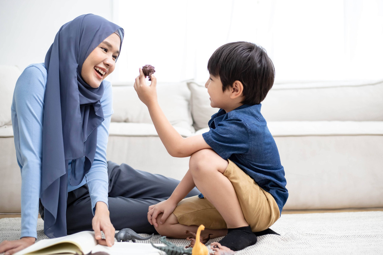 Ilustrasi Ibu dan Anak