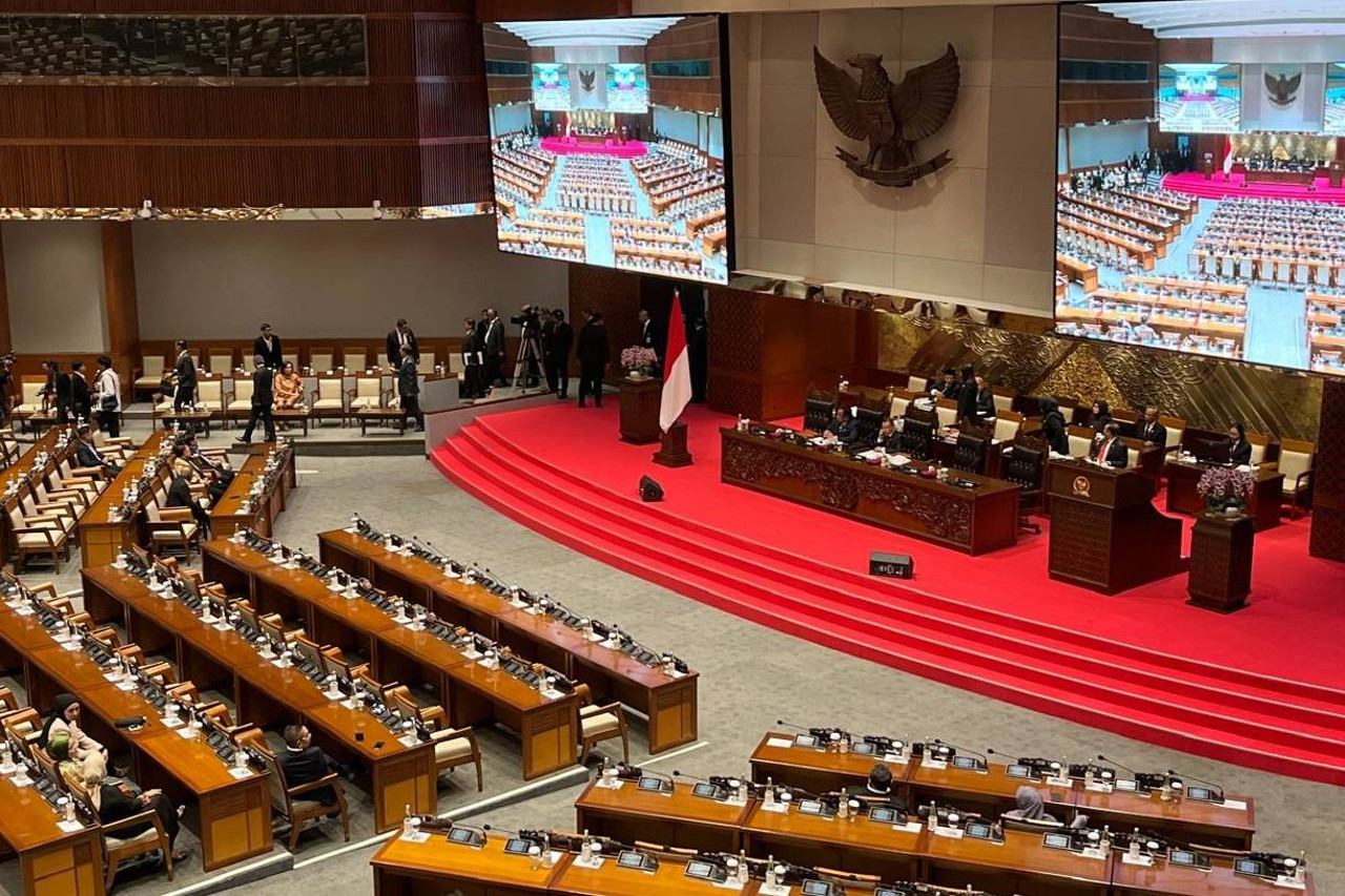 Rapat Paripurna DPR bahas pokok-pokok rencana RAPBN 2025