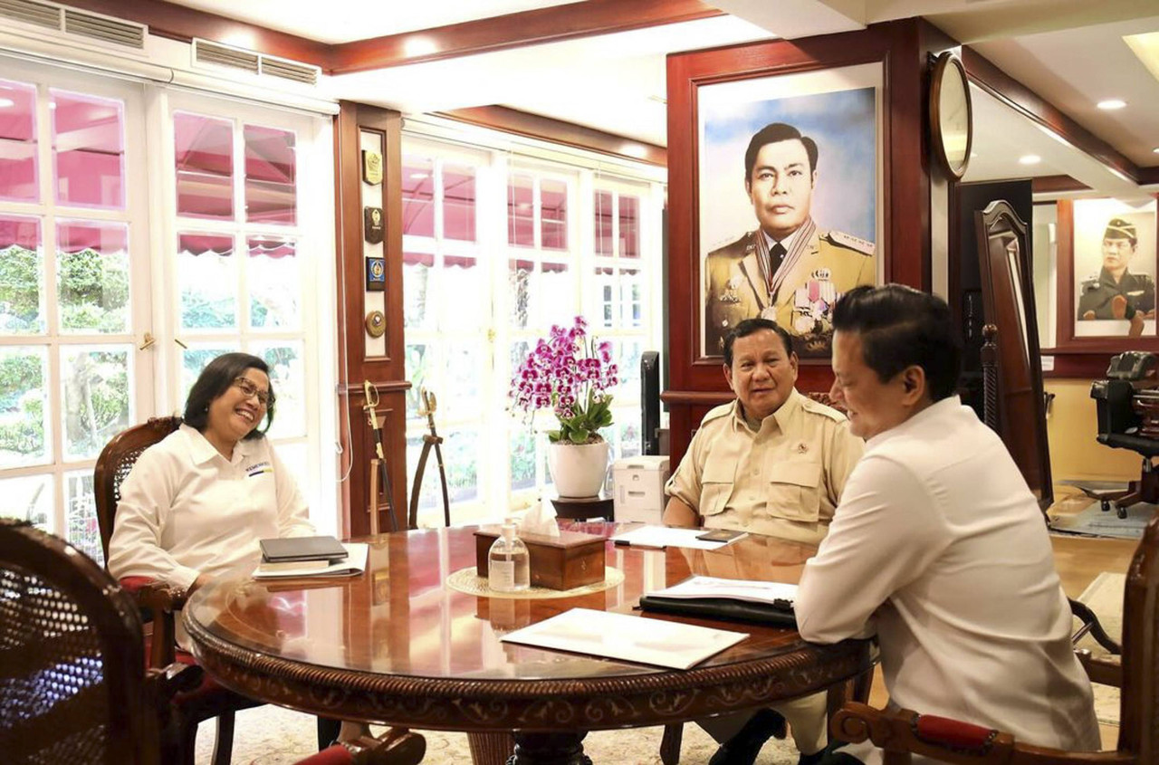 Sri Mulyani bersama Thomas Djiwandono bertemu Prabowo